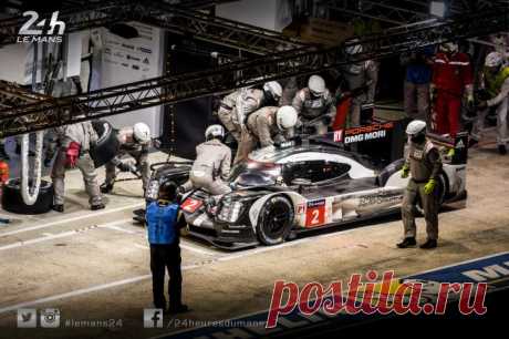 24 Hours of Le Mans в Твиттере: «Fifteenth and sixteenth hours – Toyota and Porsche continue to do battle https://t.co/vmDKhYobOA https://t.co/KYDXoiz2no»