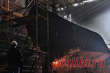 Сообщение об остановке судостроения в России не нашло подтверждения. Сообщение The Wall Street Journal (WSJ) о том, что российское судостроение остановилось из-за санкций, не нашло подтверждения. В январе гендиректор ОСК Алексей Рахманов рассказал, что все запланированные к сдаче в 2022-23 голах корабли для Военно-морского флота построены и находятся на разных стадиях испытаний.