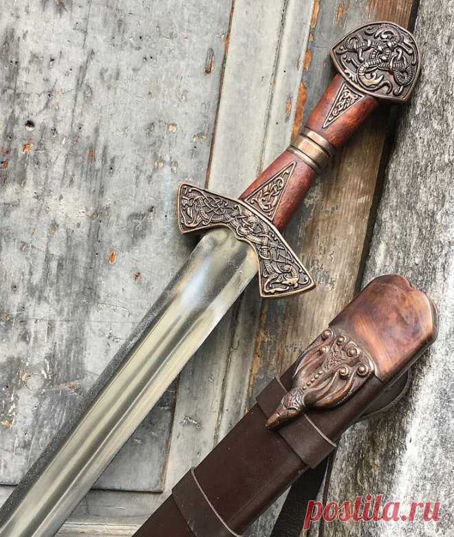 Меч королингский. Литьё. Гравировка.