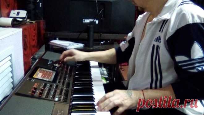 САЛЬВАТОРЕ АДАМО - ПАДАЕТ СНЕГ