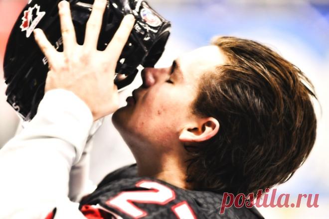 Какая боль: Россия Канада - 6:0 - капитан канадской сборной отказался снять шлем