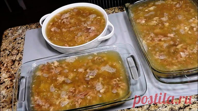 Холодец ПРАВИЛЬНЫЙ. Все секреты приготовления ВКУСНОГО холодца Правильно приготовленный холодец – это залог его успеха на вашем праздничном столе. Ингредиенты: говядина, 700 г; свинина, 1.5 кг; свиные ножки 3 шт; лук и морковь, по 1 шт; корень сельдерея, 2 шт; чеснок, 2 – 3 зубчика; вода, 5 – 5.5 л. Приготовление: Мясо промываем и замачиваем в холодной воде на 3 – 4 …