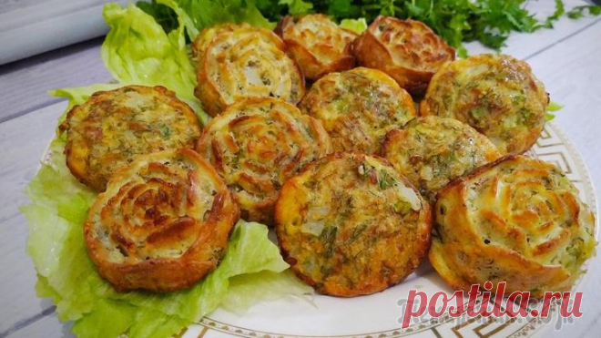 Есть 5 яиц и банка консервы? Вкусный и быстры завтрак, обед, ужин или перекус готов Рецепт:Яйца 5 шт Тунец 1 банка 160-180 г Лук белый 1 штЗеленый лук 3-4 веточкиУкроп Соль 0.5 ч.л или лучше по вкусуОвсяные хлопья или манная крупа 3 ст.л Перец черный 0.5 ч.л Разрыхлитель теста 0.5 ч....