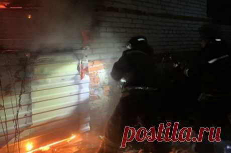 В результате взрыва газовоза в Улан-Баторе погибло шесть человек. Огонь перекинулся на соседний дом.
