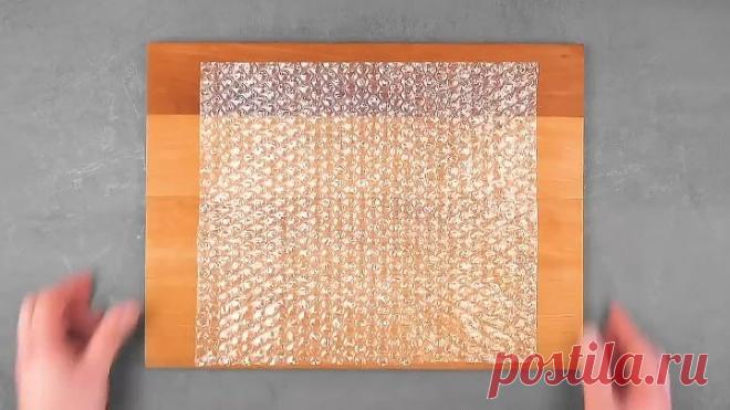 Кусок пленки превращает простейший торт в настоящий шедевр