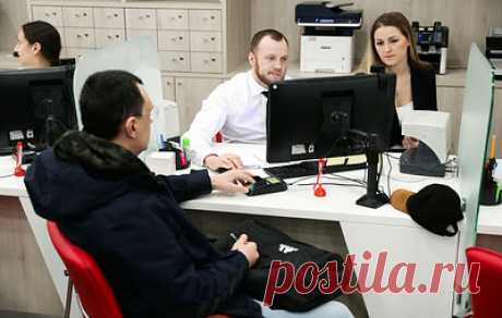 ЦБ хочет обязать не соблюдающие антифрод процедуры банки возвращать похищенные средства. По словам главы департамента информационной безопасности ЦБ Вадима Уварова, планируется также рассмотреть вопрос об отключении электронных средств платежа, которые используются дропперами для выведения денежных средств