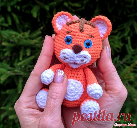 Тигренок амигуруми - игрушка крючком Всем доброго дня! Начинаю готовиться к 2022 году )) Связала симпатичного тигренка, хочу поделиться описанием и мастер-классом.  Что нам потребуется для вязания тигренка амигуруми: