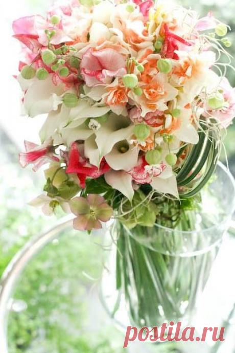 Найдено на сайте vestidoslindosatelier.tumblr.com.