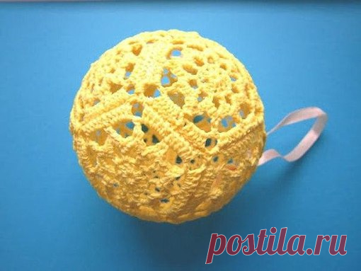 Вязаный шар. Мастер-класс

Обожаю эти вязанные шары, они выглядят такими воздушными и хрупкими, как снежинки. Вяжу их уже третий год и не надоедает. Может кто захочет такие сотворить. Вяжутся они просто и быстро.

Схему нашла в журнале 