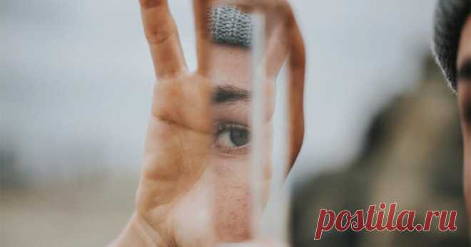 Перфекционизм и комплекс самозванца
Разница между этими понятиями есть. Перфекционизм – это требование условной «идеальности» от себя. Которая очень субъективна и разнится по степени выраженности. Она зиждется на гордыне: «я должен быть лучшим», «я не должен допускать ошибок», «если я делаю, а меня не признают, значит, я что-то не то делаю». А без этого человек не может УВАЖАТЬ себя. […]
Читай дальше на сайте. Жми подробнее ➡