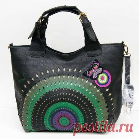 Женская сумка в стиле  desigual. Цена 2100р