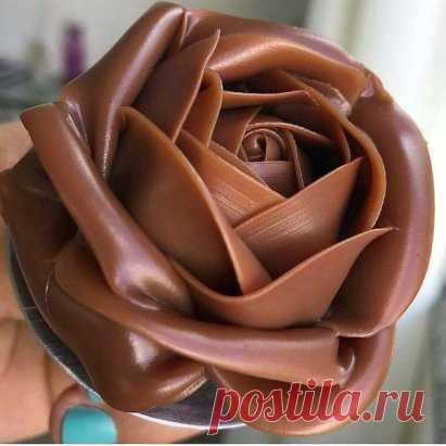 Шоколадная роза.
Смотрите ниже