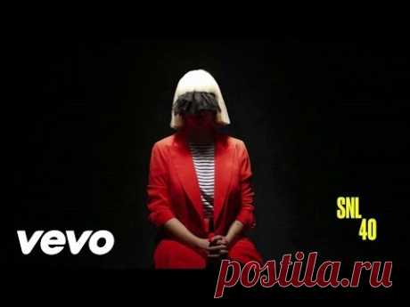 Певица Sia рассказала, почему скрывает лицо - Афиша Mail.Ru