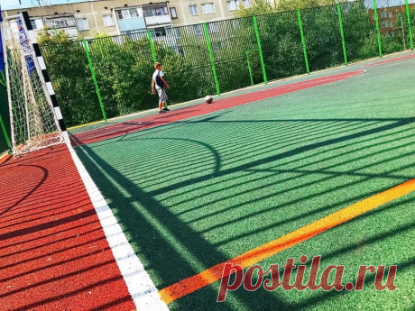 В Атырау стартовал очередной строительный проект под названием «Строительство спортивных площадок для средних школ г. Атырау» стоимостью 1 млрд 206 млн тенге. Об этом сообщается на сайте государственных закупок РК.