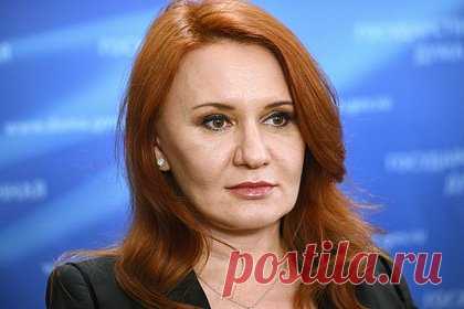 В Госдуме назвали экстремальной идею введения «налога на развлечения». Депутат Госдумы Светлана Бессараб оценила идею о введении «налога на развлечения» для помощи мобилизованным. В беседе с «Лентой.р» она заявила, что считает меру избыточной. Ранее депутат Михаил Матвеев сообщил, что готовится законопроект об отчислениях в 1 процент со счетов в кафе в фонд помощи семьям мобилизованных.