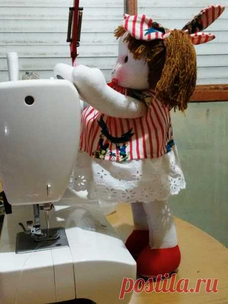 ELMY ...
Aún no camina -