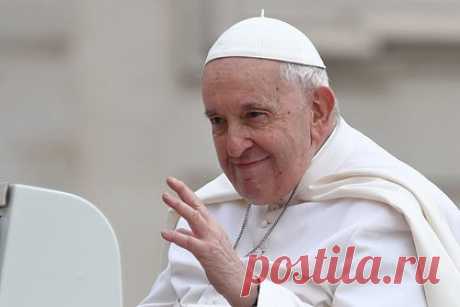 В Кремле оценили желание Папы Римского приехать в Россию. Пресс-секретарь президента России Дмитрий Песков прокомментировал слова Папы Римского о готовности приехать в Москву с визитом предложением дождаться официальных заявлений из Ватикана. Песков подчеркнул, что оценивает такие сообщения осторожно, поскольку говорить о подобных контактах — это прерогатива РПЦ.