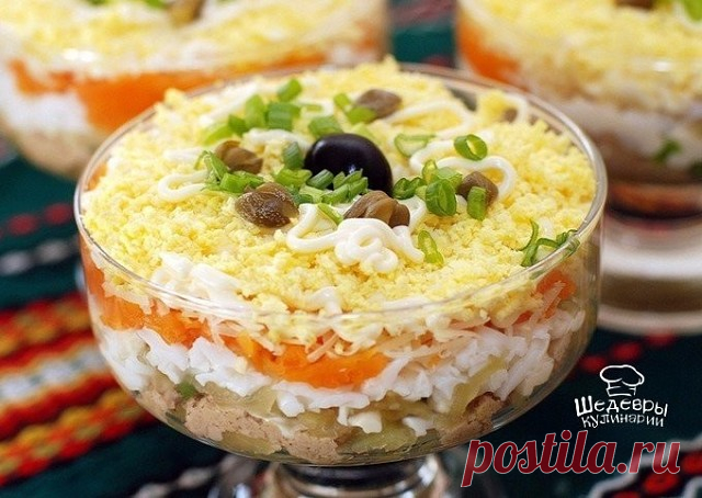 КУРИН/ПЕЧЕНЬ С РИСОМ !!!  **Слоями, под майонез: 1)рис 1ст, обж/лук 1шт, 2))обж/печень 450г -соломка, белки 3шт -кр/тёрка, 3)морковь 1шт -кр/тёрка, желтки 3шт -м/тёрка. *Декор: зел/лук, маслины или оливки.