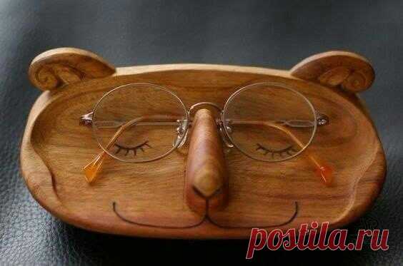Подставка под очки