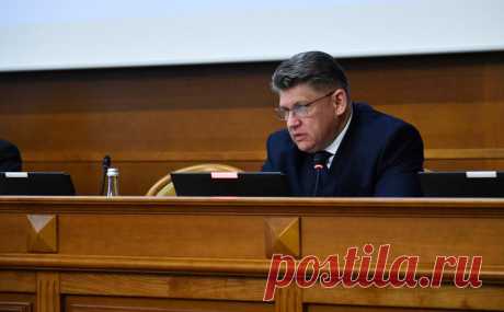 На Украине заявили о катастрофической нехватке судей. На Украине катастрофическая нехватка судей. Об этом заявил «Укринформу» председатель Высшей квалификационной комиссии судей Украины Роман Игнатов.