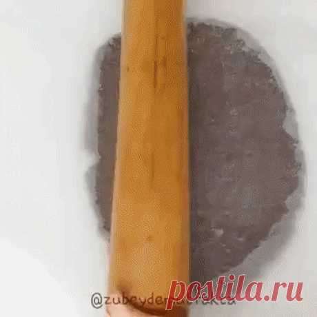 &quot;Бабочки&quot; 
=Ингредиенты: - 200 гр сливочного масла или маргарина - 1 стакан сахара (можно чуть меньше) - 1 яйцо - ½ ч.л. соли - ванилин - 300 гр муки - 2 ст л какао порошка