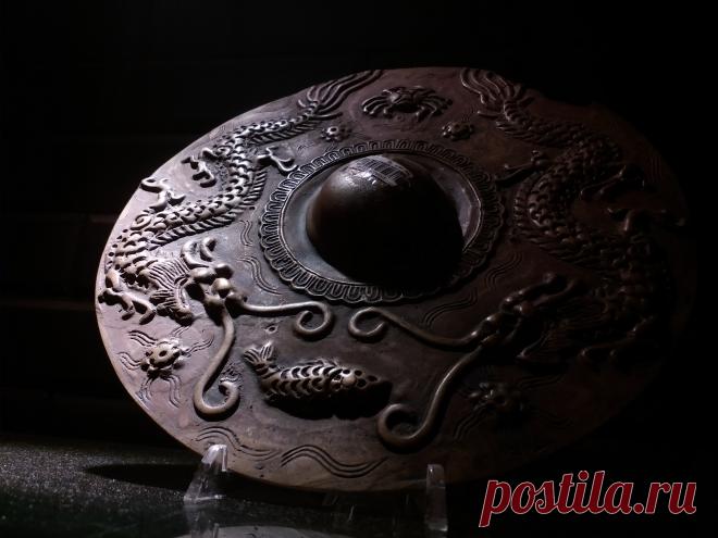 Гонг – отделяем правду от вымысла
На самом деле вопрос не в том, чей гонг сделан лучше, а в том, звучание какого гонга оказывает большее влияние на слушателя, а это личный выбор каждого.
Где берет свое начало история гонгов и какой гонг лучше?  История и интересные факты.