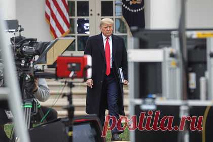Стало известно о тайных советниках Трампа в годы его президентства. Ведущие телеканала Fox News оказывали существенное влияние на Дональда Трампа в годы, когда он занимал пост президента США, и фактически были его тайными советниками. Об этом стало известно The Washington Post. Так, по данным газеты, наибольшим влияниям пользовались Шон Хэннити, Джанин Пирро, Лу Доббс и Лора Ингрэм.