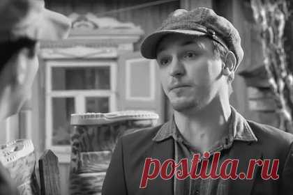 Умер 30-летний актер из сериалов «Универ» и «Ранетки» Сергей Корсик. На 31-м году жизни скончался актер из сериала «Универ» Сергей Корсик. Последние несколько месяцев артист провел в больнице, лечась от двусторонней пневмонии. При этом тесты на коронавирус показывали отрицательный результат. Помимо съемок в проектах, Корсик являлся солистом Ансамбля Александрова.