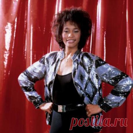 Уитни Хьюстон (Whitney Houston) в фотосессии Нила Мэтьюса (Neil Mathews) (1986).