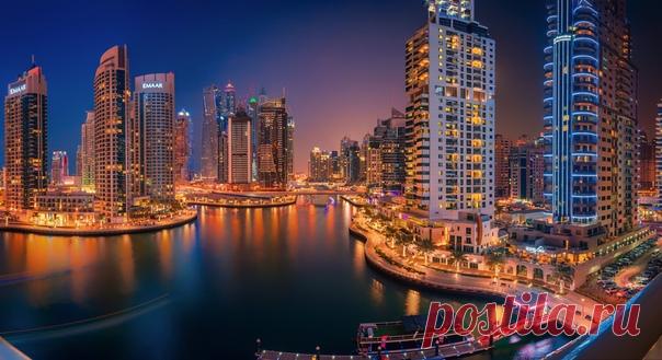 Огни ночного Дубая, ОАЭ. Фотограф – Evgeni Fabisuk: nat-geo.ru/community/user/192795 Ярких вам снов!