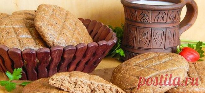 Ржаные лепешки на кефире, сале, сметане - рецепты с картошкой или творогом