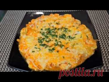 Завтрак для ленивых за 5 минут! Вкусный, быстрый завтрак на скорую руку! Рецепт завтрака! Вкуснотище Помидоры - 2 штСоль, перец по вкусуРастоп.слив. маслоБолгарский перец - 1 штЯйца - 4 штСыр - 100 гр