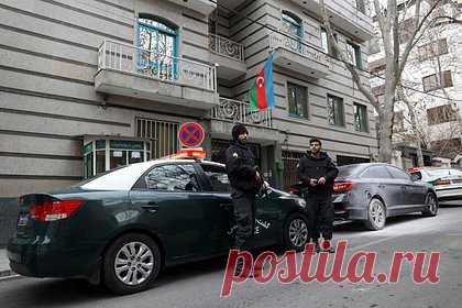 Главу полиции Тегерана сняли с должности из-за нападения на посольство. Начальника полиции Тегерана Сардара Хоссейна Рахими сняли с должности после нападения на посольство Азербайджана в Иране. По распоряжению главы МВД Ахмада Резы Радана нынешнего начальника столичной полиции понизят до должности управляющего департаментом экономической безопасности.
