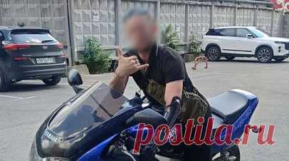 «Щелчок — и руки нет»: боец СВО из Ростовской области вернулся на передовую после ампутации предплечья. 36-летний штурмовик-разведчик из Ростовской области Валентин Макогонов отправился в зону проведения спецоперации в августе 2022 года. В конце сентября, выполняя боевое задание, Валентин с товарищами попал под танковый обстрел и получил тяжёлое ранение. Бойцу с позывным Макогон ампутировали предплечье, но он нашёл способ вернуться на передовую. Сейчас он служит в штурмовой бригаде «Восток».…