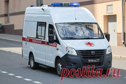 В российском регионе пассажирке въехавшего в забор авто насквозь пробило голову трубой