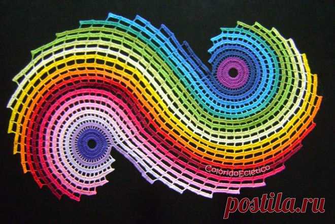 РАДУЖНАЯ СПИРАЛЬНАЯ САЛФЕТКА ИЛИ КОВРИК КРЮЧКОМ.