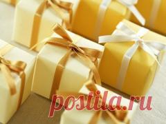 Как красиво завязать ленточку на подарок