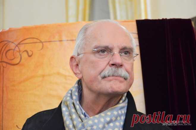 Сергей Собянин поздравил с днем рождения Никиту Михалкова. 21 октября народному артисту РСФСР Никите Михалкову исполнилось 78 лет.