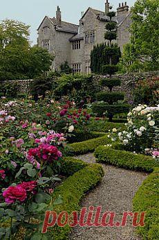 дворцы и дома