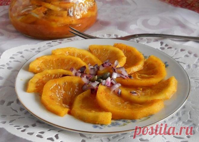 Быстро маринованные лимоны Такая закуска не только хороша сама по себе, но и другие блюда украсит. Её можно добавлять в салаты, украшать канапе с бужениной, из неё получается отличное сопровождение к рыбе и блюдам из круп. А уж…