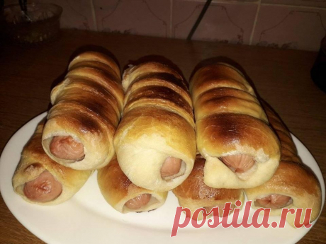 булочка з сосискою