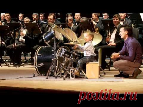 Самый юный барабанщик на свете