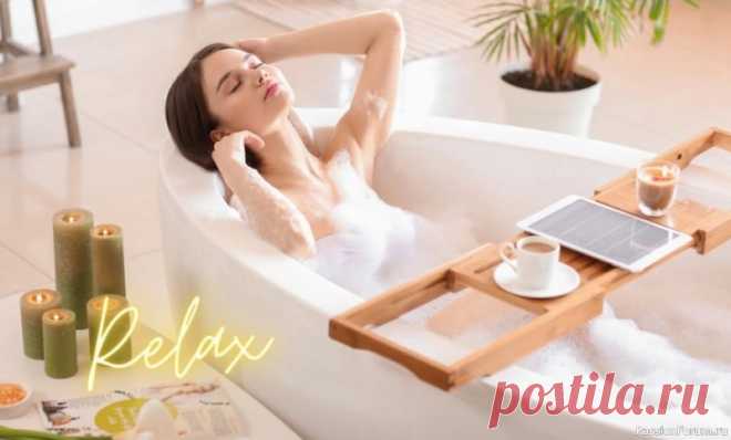 ​SPA - процедуры в домашних условиях для лица и тела Глубокое очищение кожи.Раз в неделю наши поры нуждаются в глубокой очистке. Начать ее лучше с распаривания. Принцип самый простой: доводишь воду до кипения, наливаешь ее в какой-нибудь достаточно широкий открытый сосуд, наклоняешься над ним и накрываешь голову полотенцем. Несмотря на...
