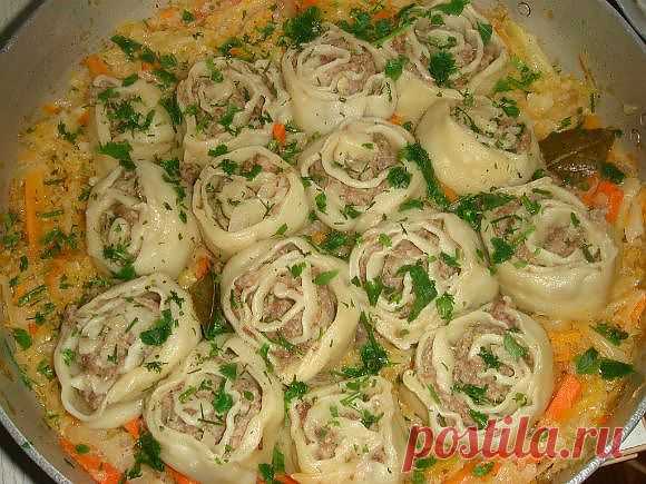 Ленивые пельмени, тушеные на капусте | "Просто и очень вкусно"
