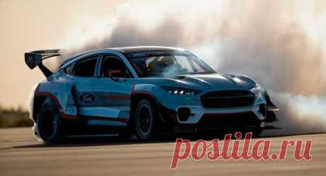 Гоночный Ford Mustang Mach-E 1400 характеристики