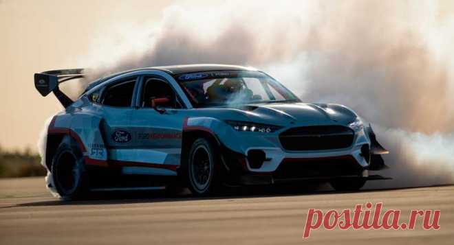 Гоночный Ford Mustang Mach-E 1400 характеристики