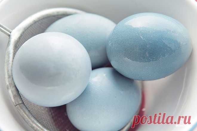 20 рецептов крашения яиц на Пасху!.
