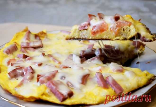Вкусный и сытный завтрак: Готовится за считанные минуты Просто объедение, которое готовится на быструю руку. Это что-то среднее между омлетом...