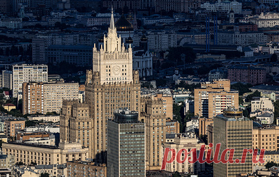 Как Россия вводила ответные санкции против граждан Британии. РФ 26 сентября 2025 года ввела санкции против представителей политического истеблишмента и "экспертного" сообщества Великобритании в ответ на сохраняющийся конфронтационный курс Лондона