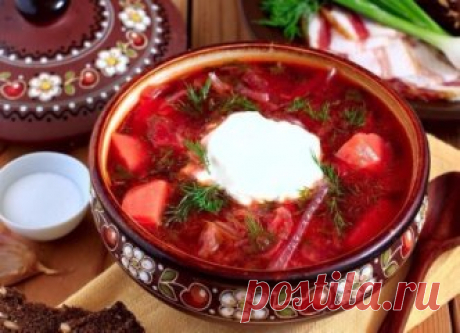 Борщ для любимого мужа: ТОП-7 идеальных рецептов
Только для настоящих хозяек!
1) Домашний борщ 
Ингредиенты:
● Свиная рулька
● Кусочек шпига
● Свекла - 2-3 среднего размера
● Морковь - 2 шт
● Лук - 2-3шт
● Перец чёрный
● Перец душистый
● Чеснок
● Томатная паста
● Капуста
● Зелень
● Болгарский сладкий перец
Приготовление:
Ставим варить рульку (1,5-2 часа), нужно чтобы мясо при надрезе отслаивалось от кости. Свеклу нарезаем очень тонкой соломкой. Готовим зажарку: режем мелкими кусочками шпиг, т